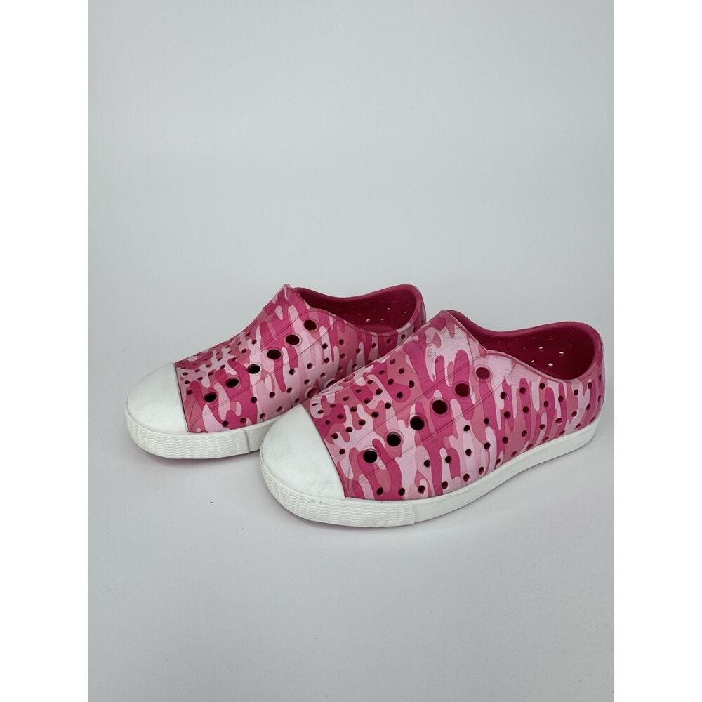 Native Jefferson Slip On Kids Size C7 18-24mo Pink Camo‎ Waterproof Play Shoes
